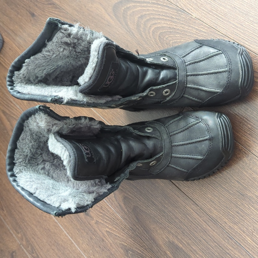 UGG Adirondack II Leather & Shearling Boot - Picture 2 of 12